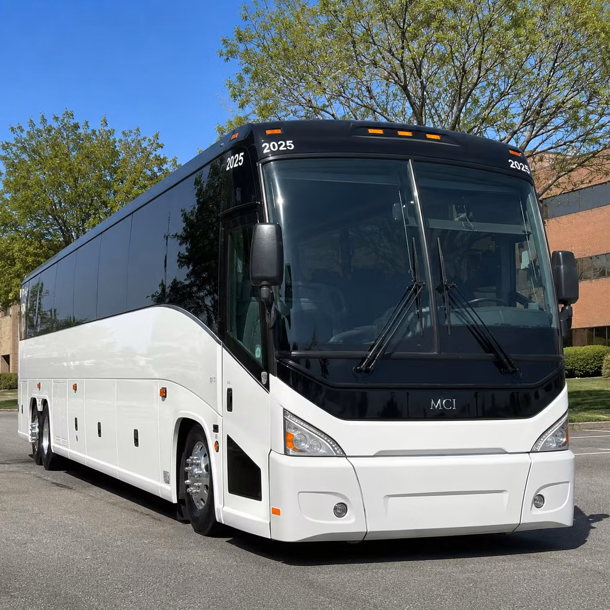 coachbusnewark com is how newark concert groups travel smarter