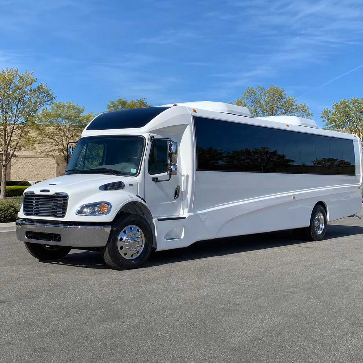 newark 30 passenger minibus rental