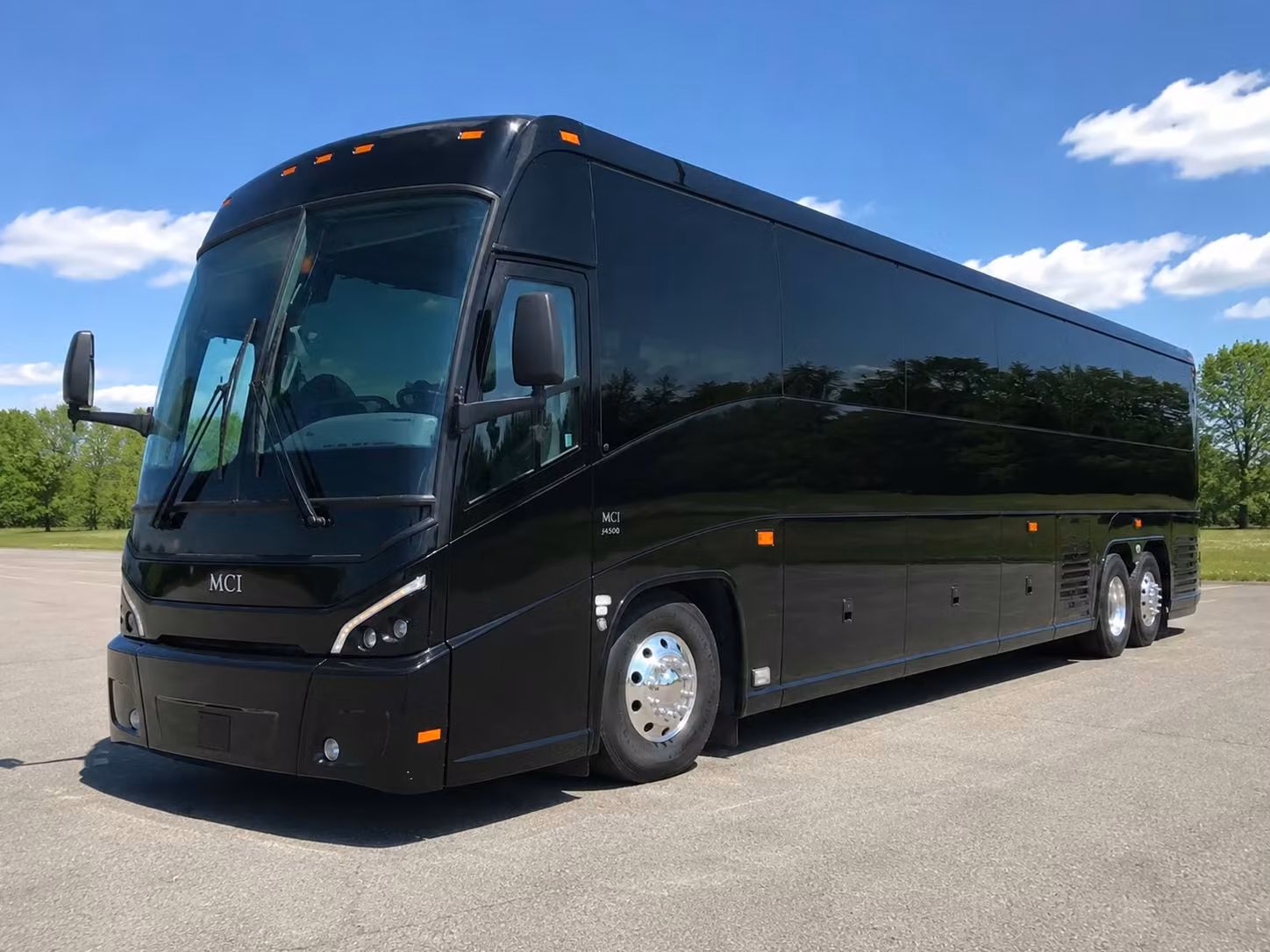 newark airport event shuttles and group transfers that run on your schedule